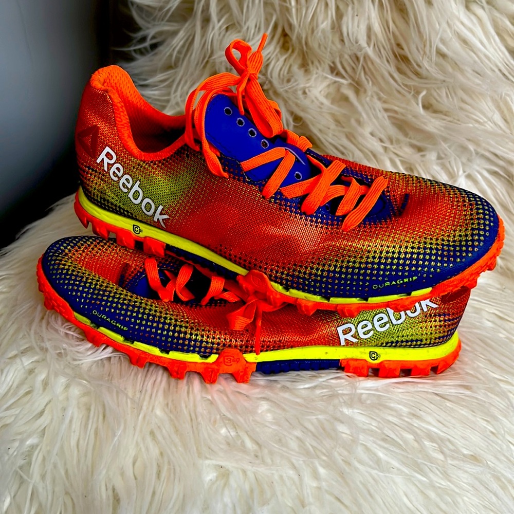 7 1/2 like new multi color, Reeboks.